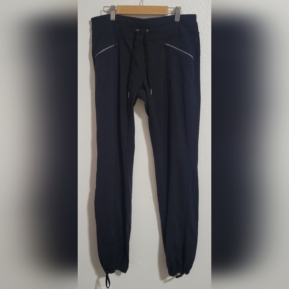 Athleta jogger style pants size medium - Picture 7 of 13
